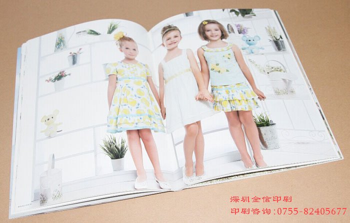 儿童服装画册印刷-04